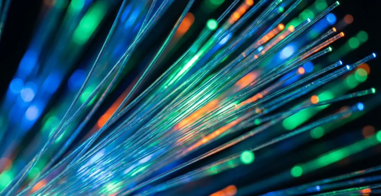 Visualisation abstraite de données de performance web avec graphiques et courbes colorées représentant les métriques LCP, INP et CLS
